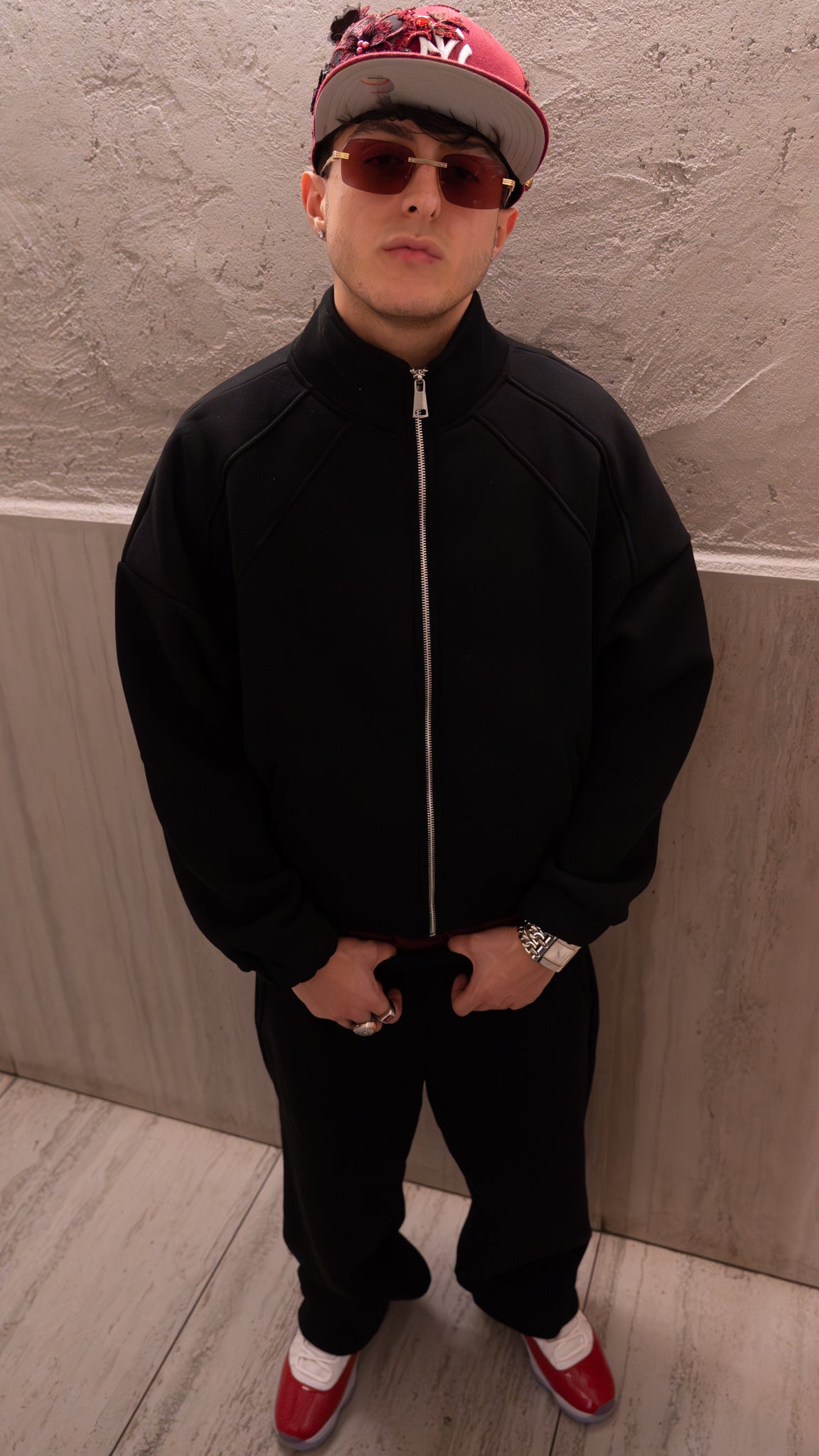 SWEATHOODIE Zip Dark